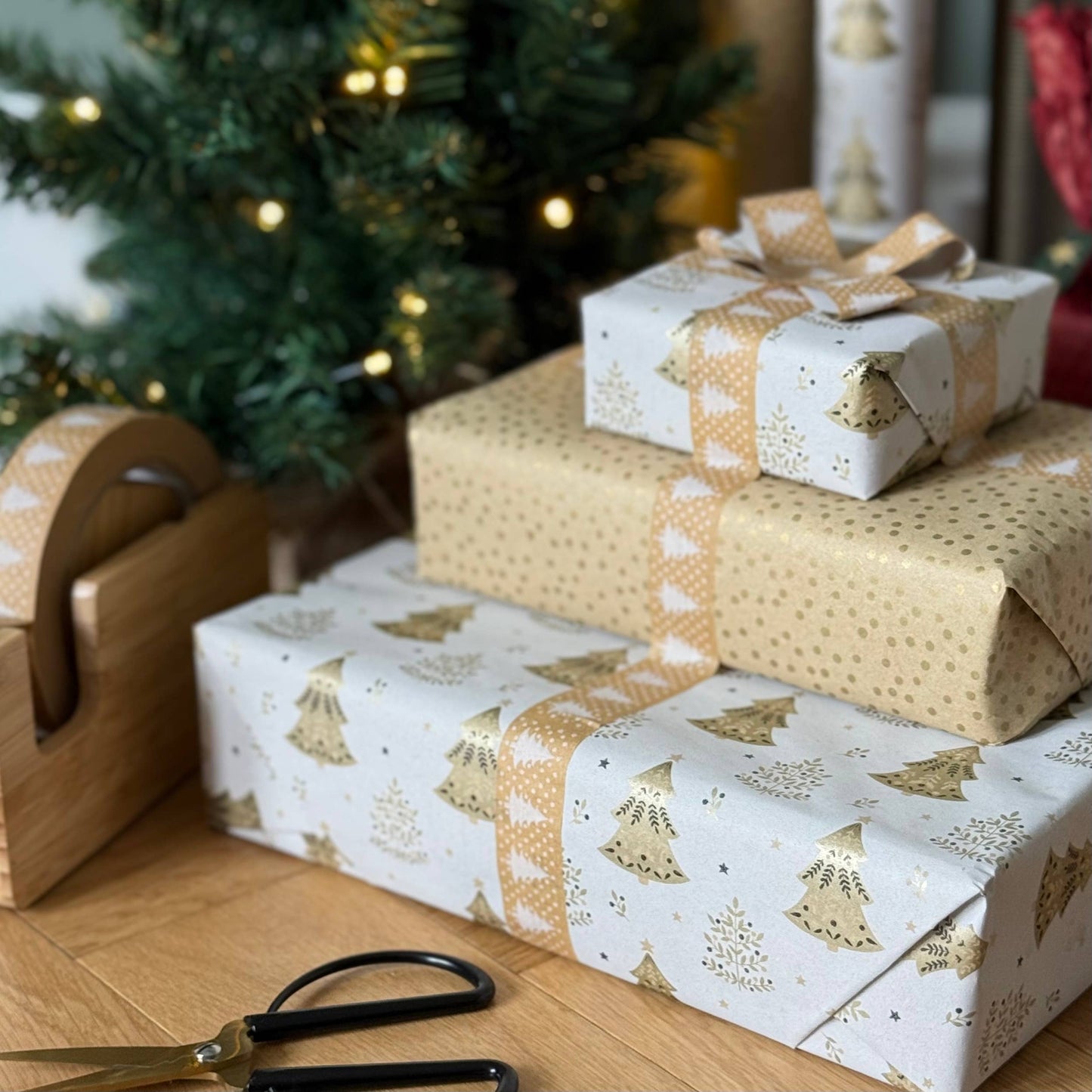 5m roll of Gold Christmas Trees Festive Gift Wrap