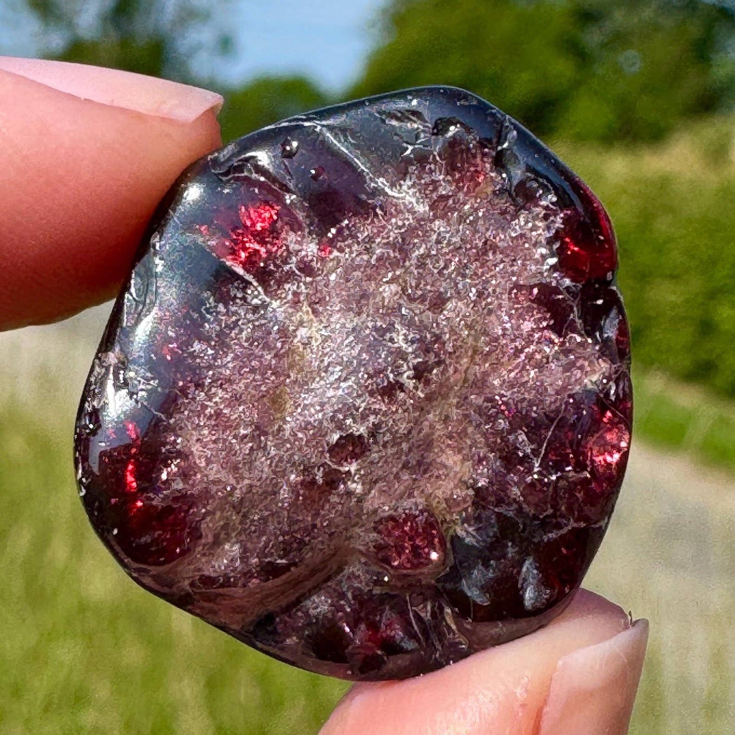 Polished garnet 1-2cm gemstone garnets deep red and gorgeous