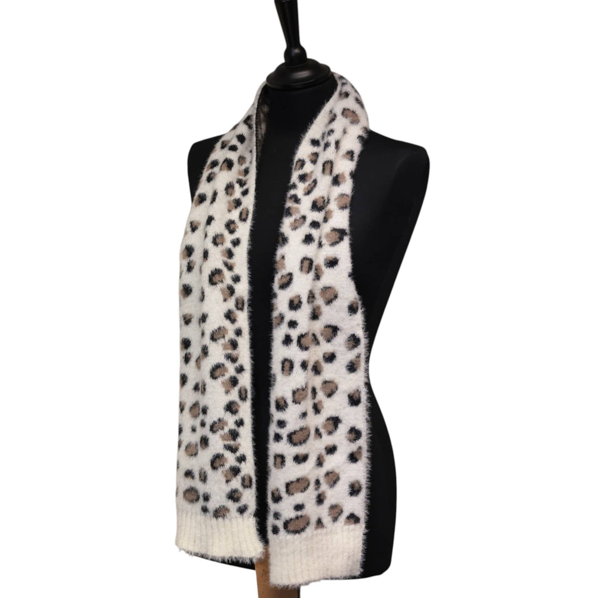 Cream Leopard Fluffy Pull Through Scarf AS102