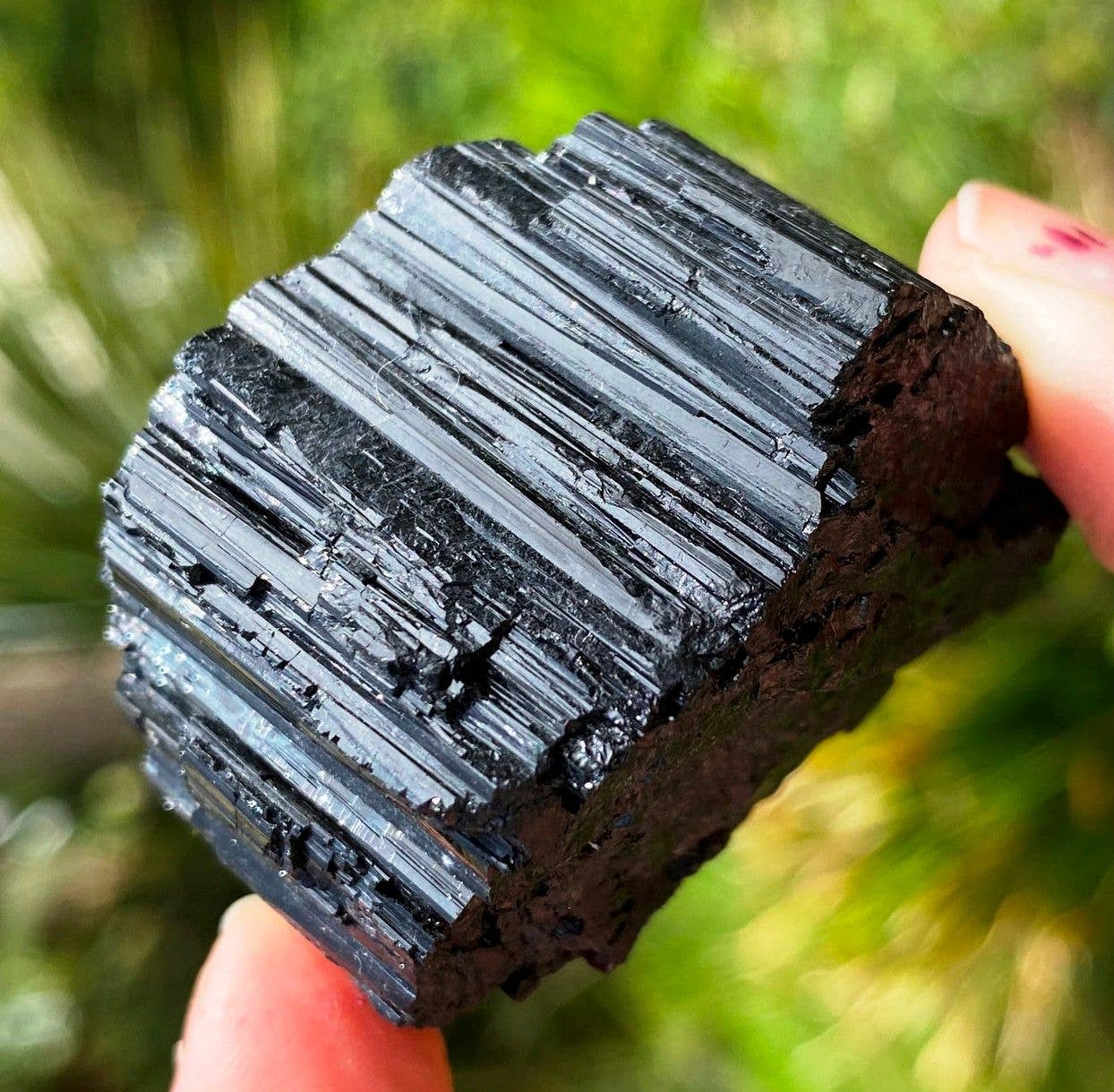 Rough tourmaline 1-5cm rough black tourmaline crystal