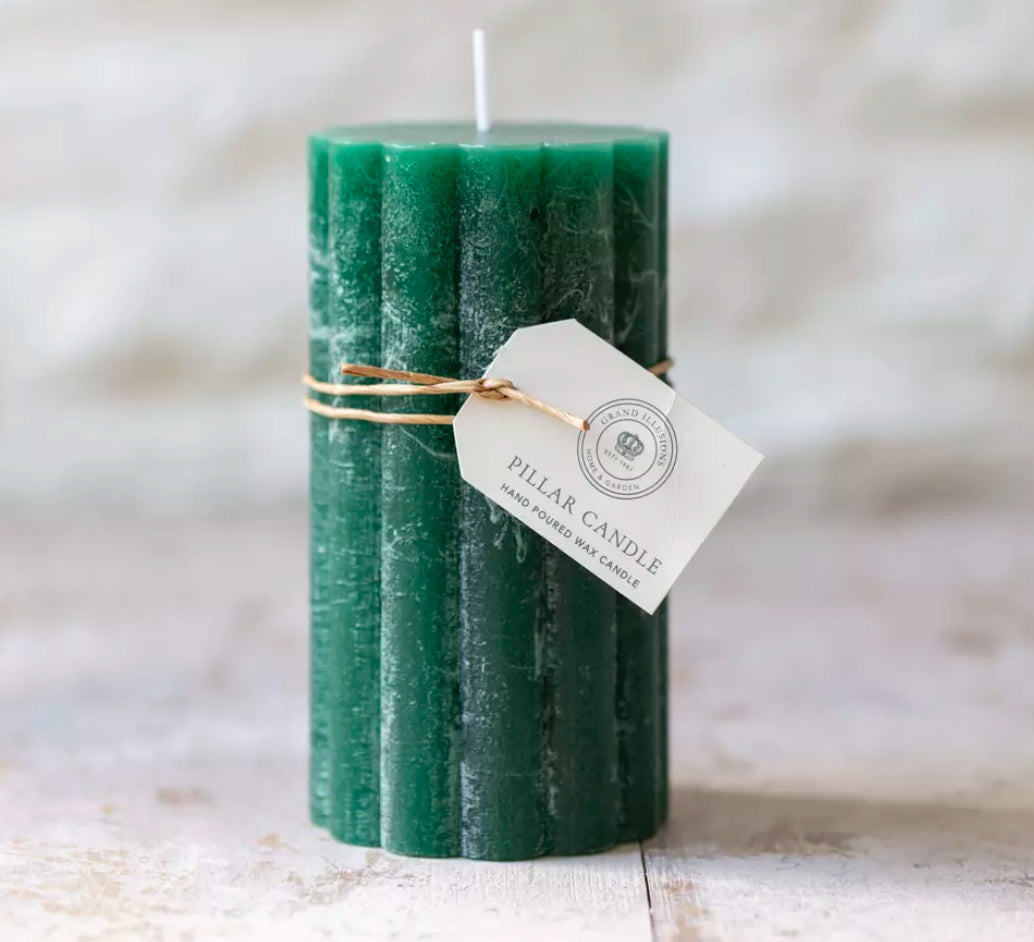 Emerald Scalloped Candle