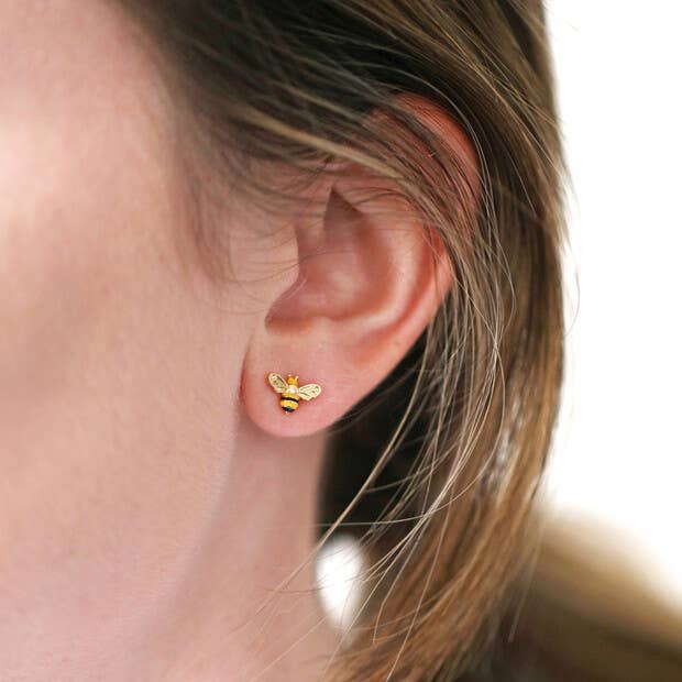 Mismatched Bee and Daisy Stud Earrings in Gold